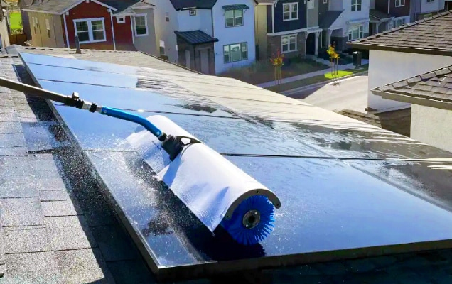 Residential Solar Panel Cleaning